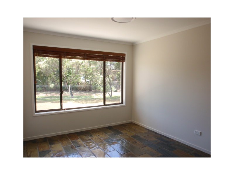 5  Butler Place, Emerald QLD 4720