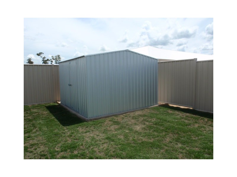 36 Moriarty Street, Emerald QLD 4720