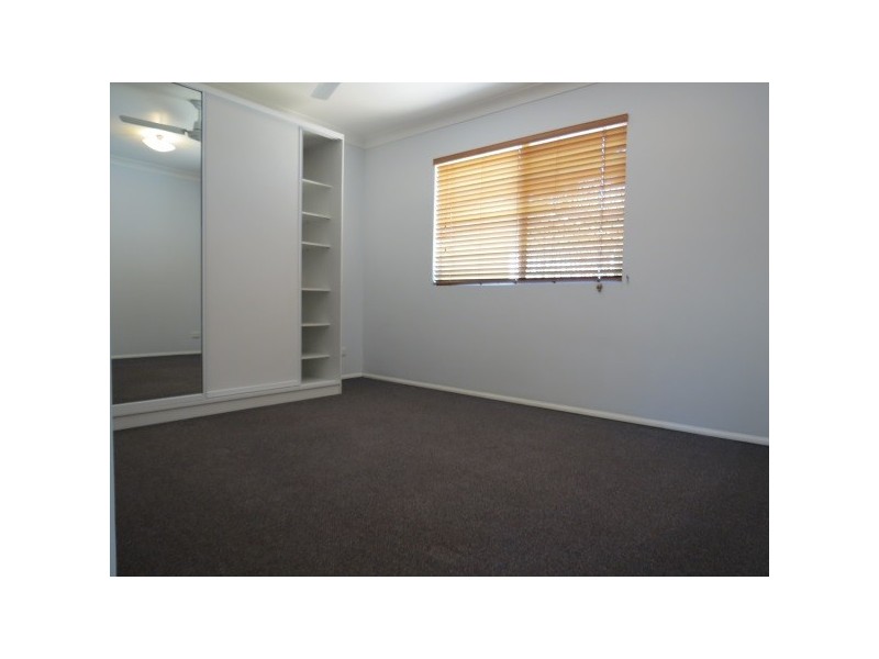 1/105 Opal Street, Emerald QLD 4720