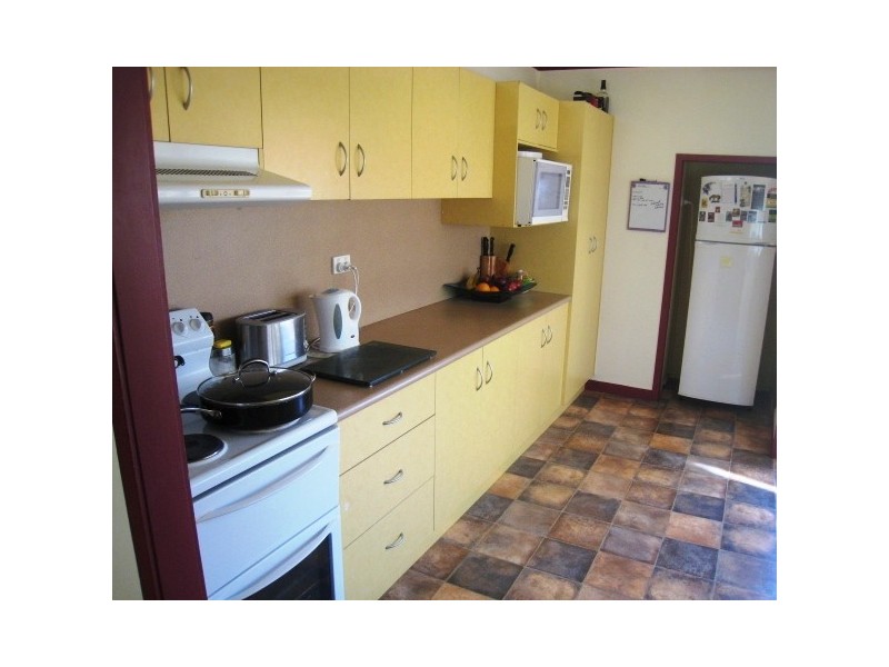 104 Harris Street, Emerald QLD 4720