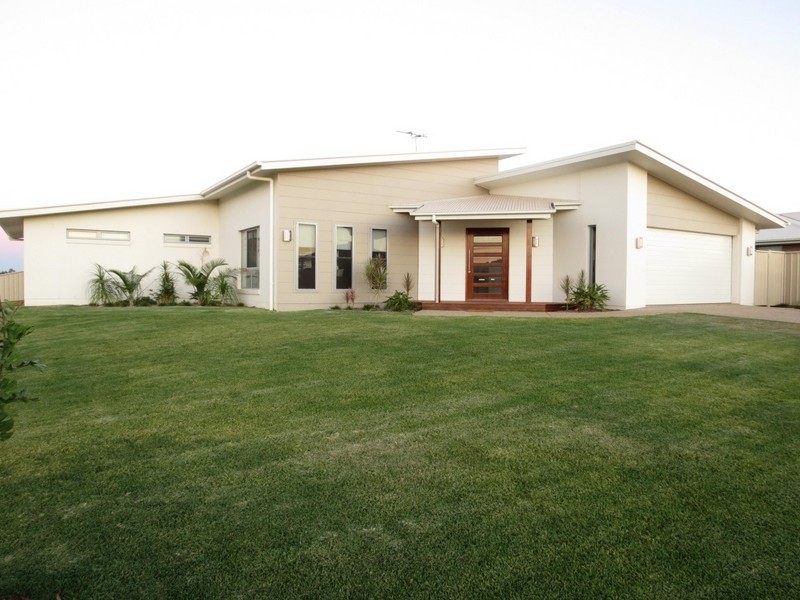 9 Maranda Street, Emerald QLD 4720