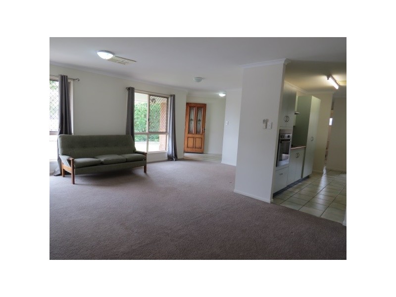 53 Staal Crescent, Emerald QLD 4720