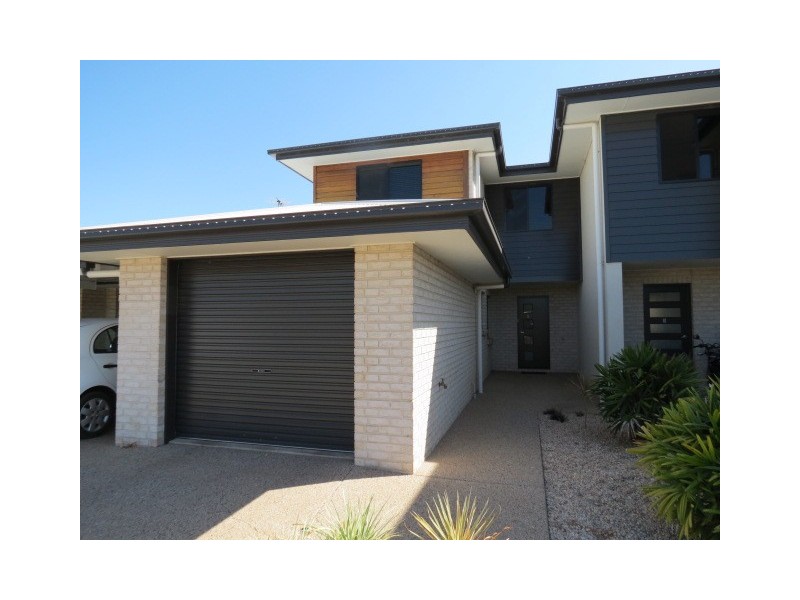 2/38 LONG STREET, Emerald QLD 4720