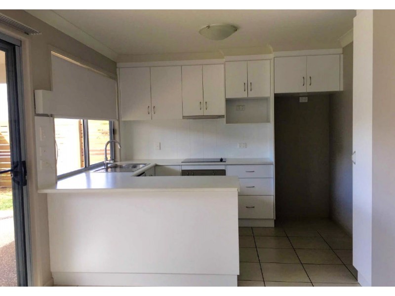 4/44 Kassidy Drive, Emerald QLD 4720