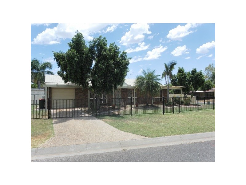 14 STATESMAN DRIVE, Emerald QLD 4720