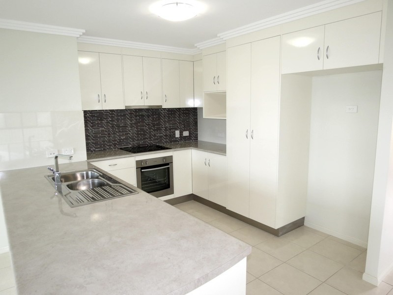 5 Ascot Court, Emerald QLD 4720