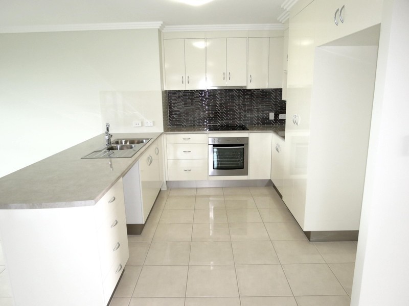 5 Ascot Court, Emerald QLD 4720