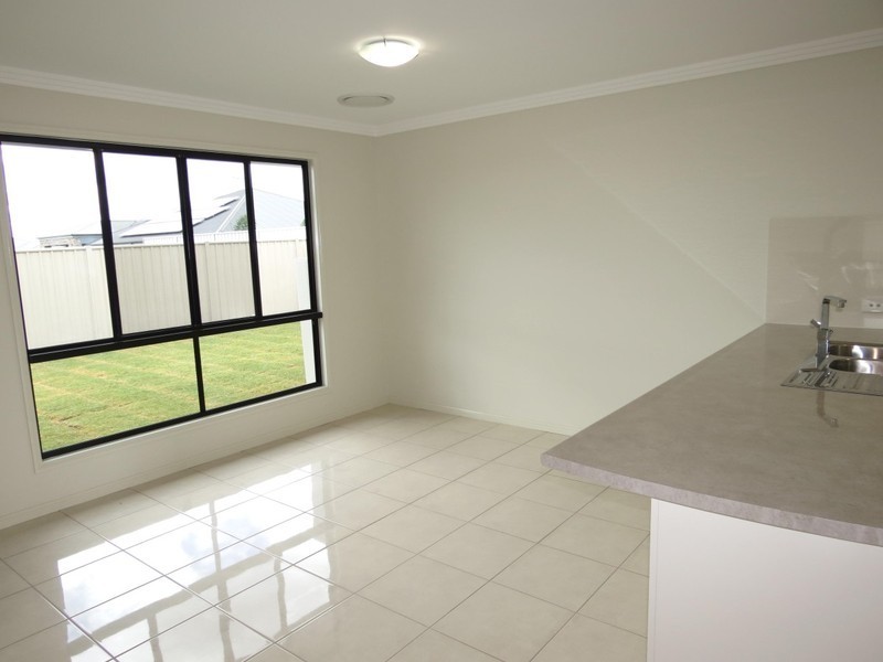 5 Ascot Court, Emerald QLD 4720