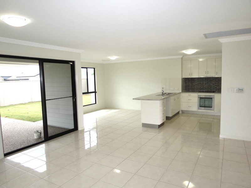 5 Ascot Court, Emerald QLD 4720
