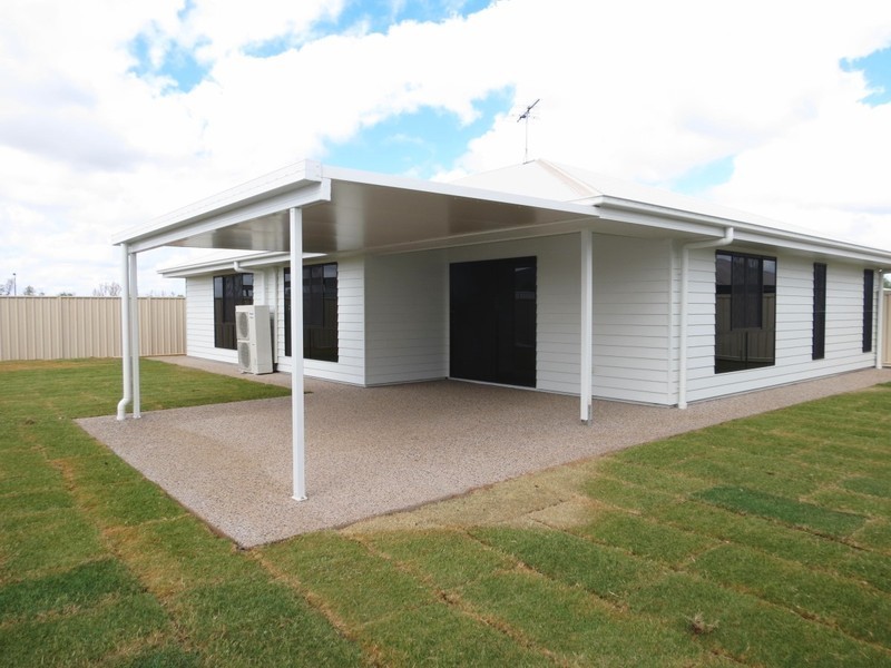 5 Ascot Court, Emerald QLD 4720