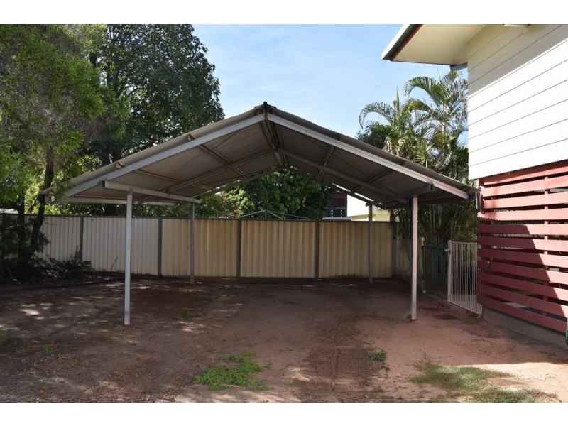 11 Alamein Drive, Emerald QLD 4720