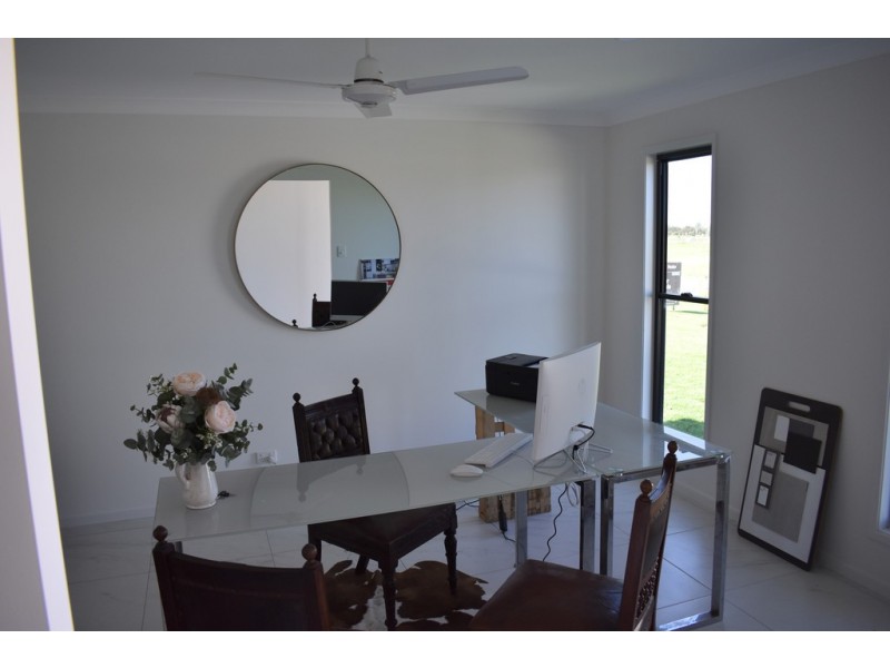 7 Costello Court, Emerald QLD 4720