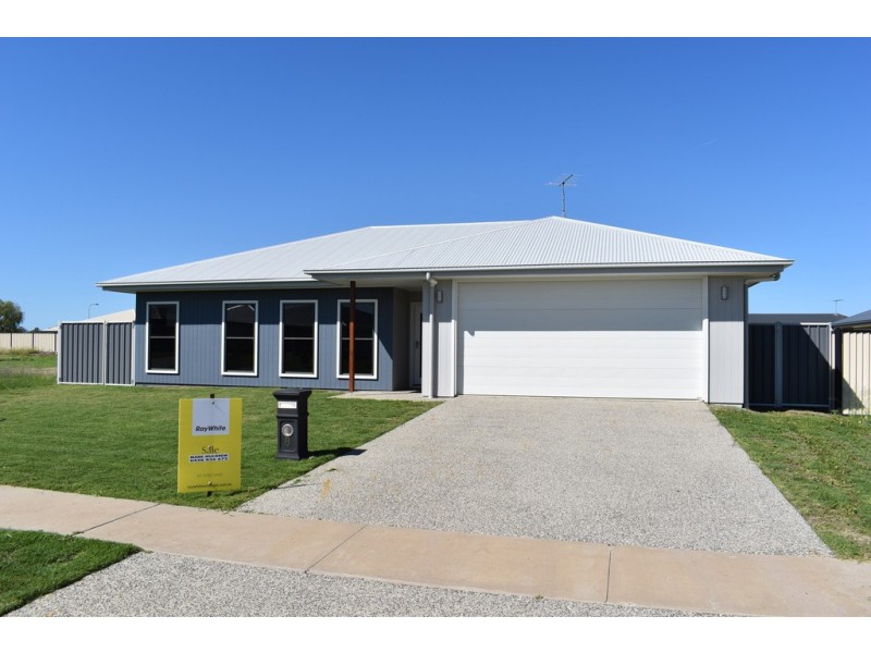 8 Costello Court, Emerald QLD 4720