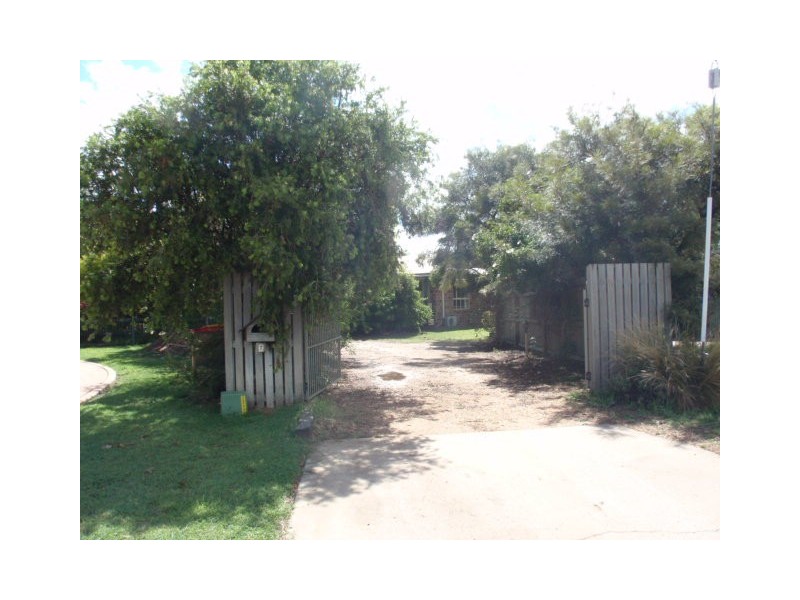 7 Bucholz Place, Emerald QLD 4720