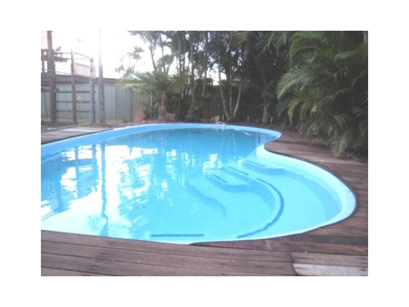 9 Smith Place, Emerald QLD 4720