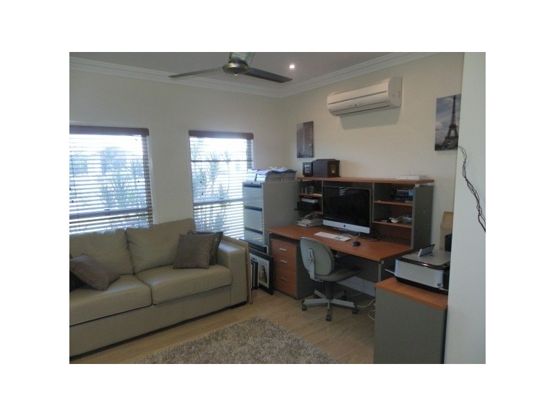 6 Saville Street, Emerald QLD 4720