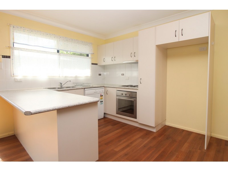 3/87 Roberts Street, Emerald QLD 4720