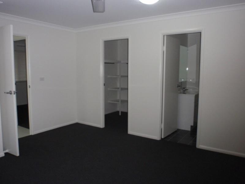 75 LOCH STREET, Emerald QLD 4720