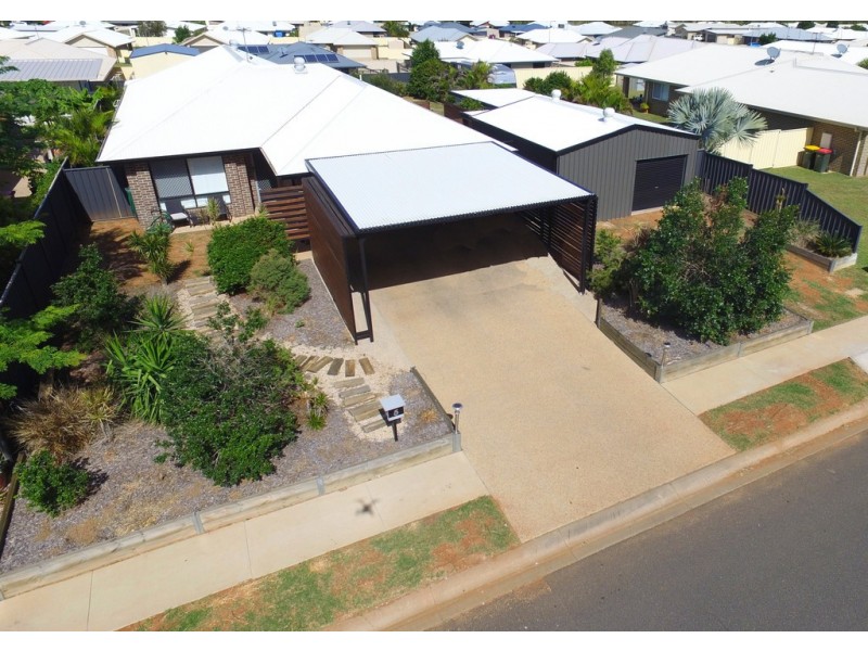 5 Hillcrest Street, Emerald QLD 4720