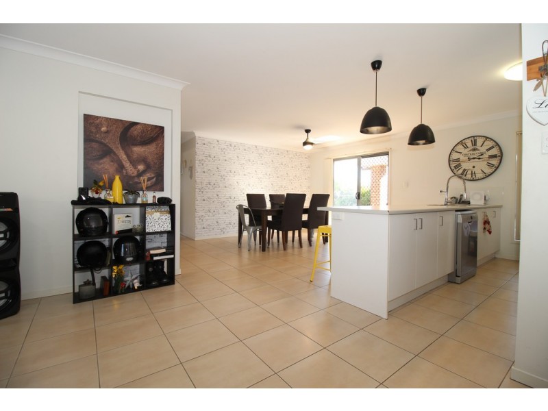 5 Hillcrest Street, Emerald QLD 4720