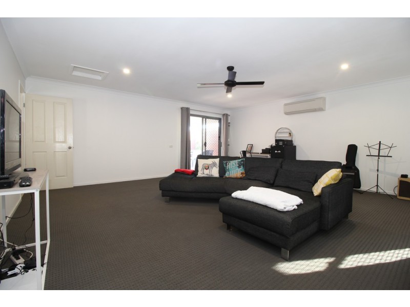 5 Hillcrest Street, Emerald QLD 4720