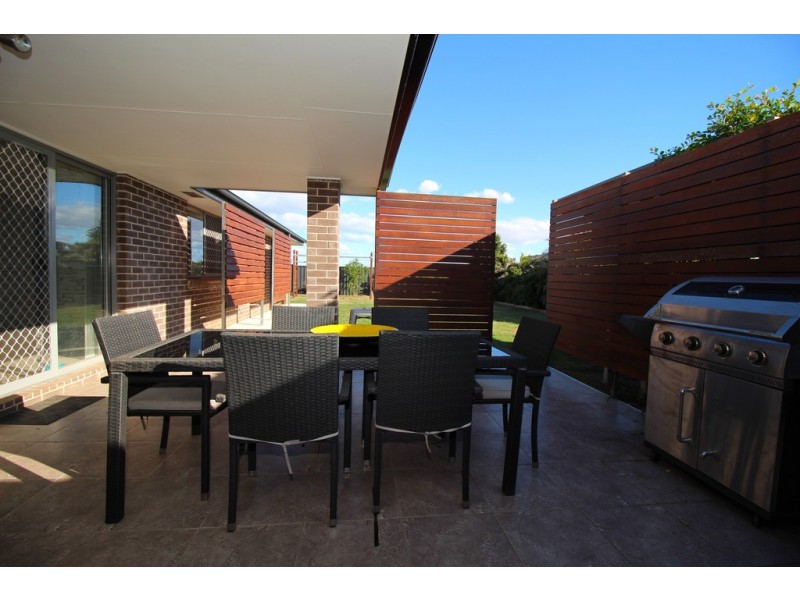 5 Hillcrest Street, Emerald QLD 4720