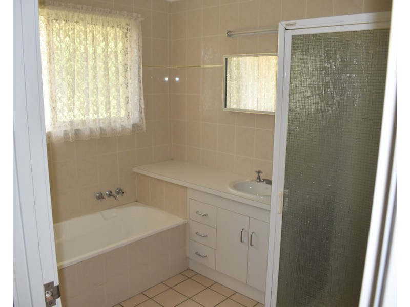45 Bridgeman, Emerald QLD 4720