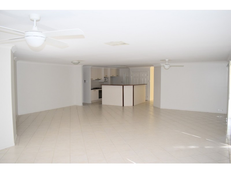 29 Jeppesen Drive, Emerald QLD 4720