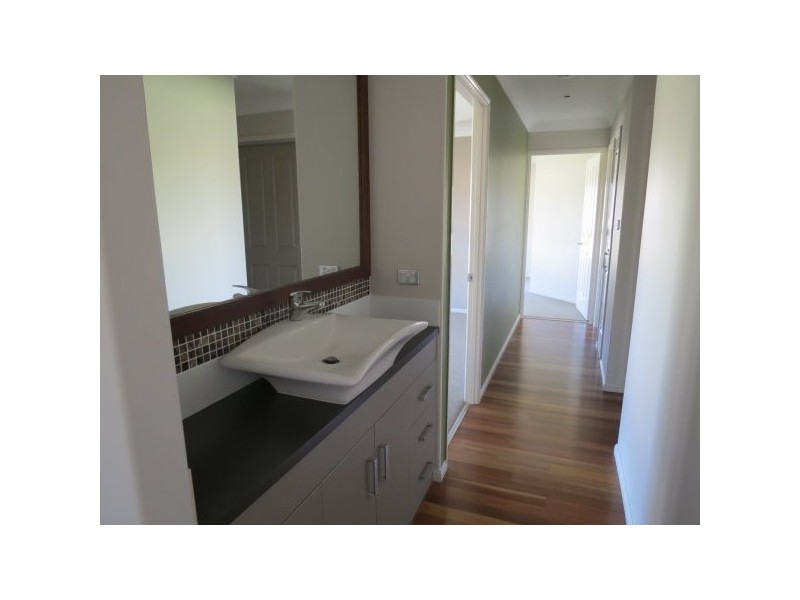 38 Andrews Road, Emerald QLD 4720