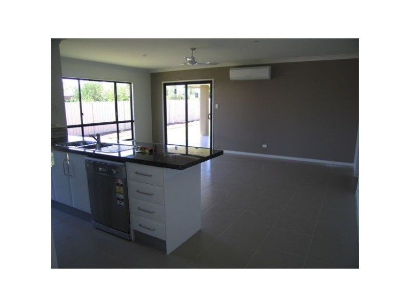 41 Blue Gum Drive, Emerald QLD 4720