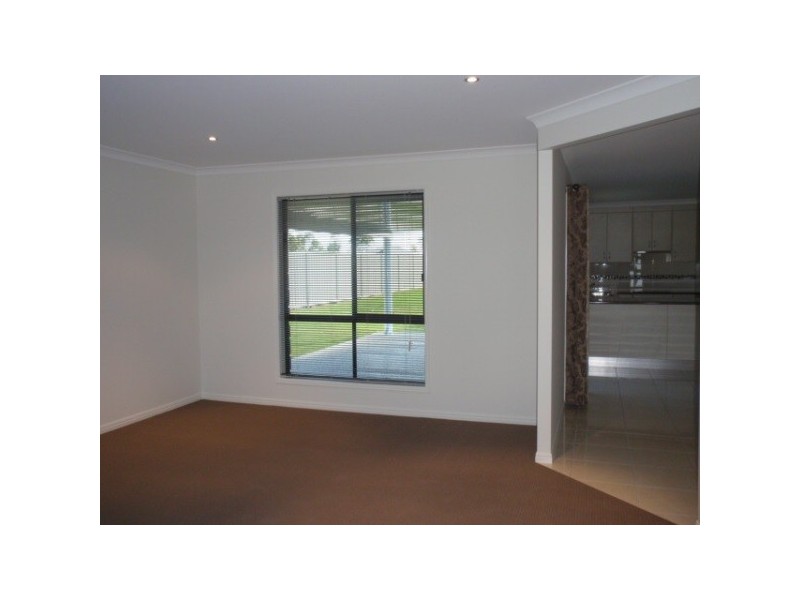 18 Moriarty Street, Emerald QLD 4720