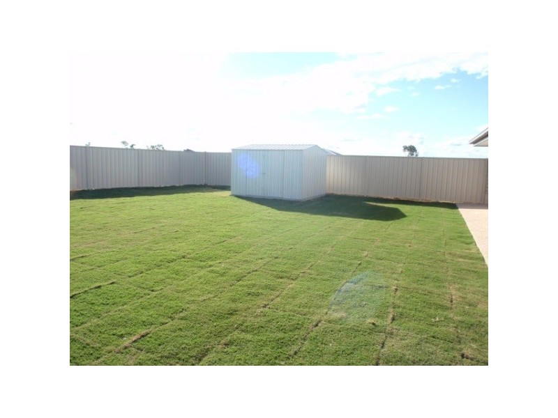 18 Moriarty Street, Emerald QLD 4720