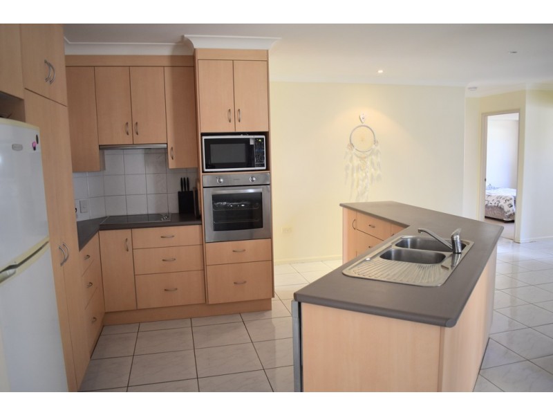 143 Opal Street, Emerald QLD 4720