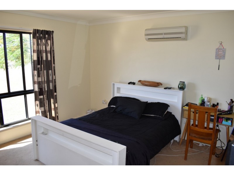 143 Opal Street, Emerald QLD 4720
