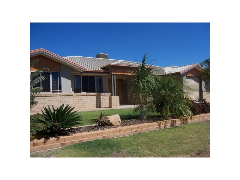 4 Callaghan street, Emerald QLD 4720