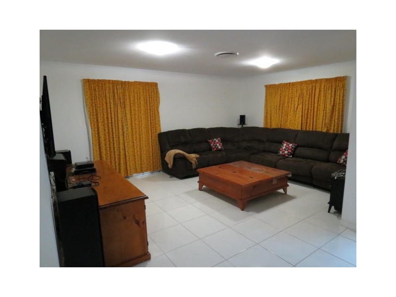 4 Spellman Street, Emerald QLD 4720