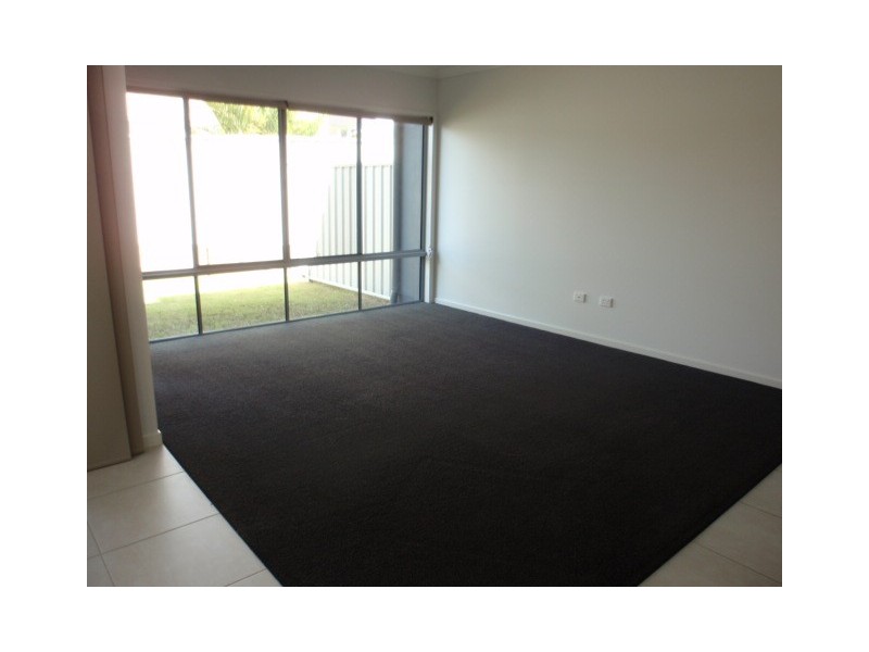 7/20-24 Mooney Crescent (The Vybe), Emerald QLD 4720