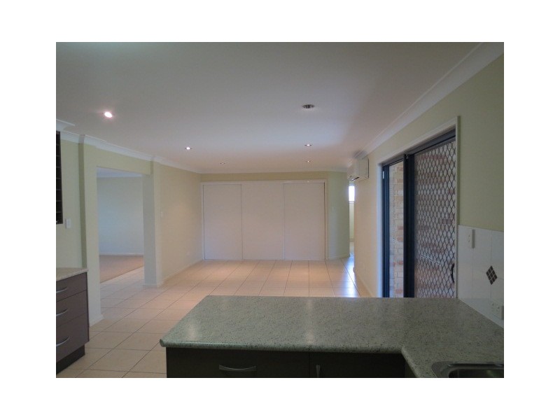 39 Park Avenue, Emerald QLD 4720