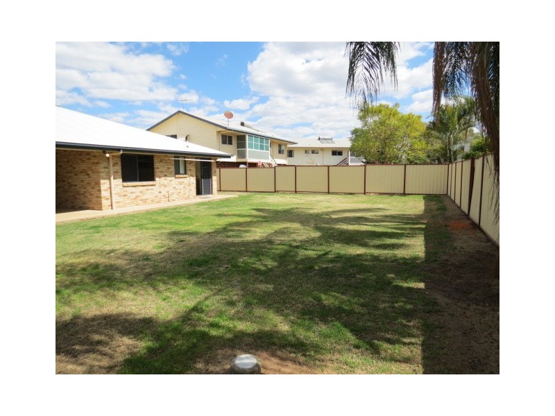 39 Park Avenue, Emerald QLD 4720