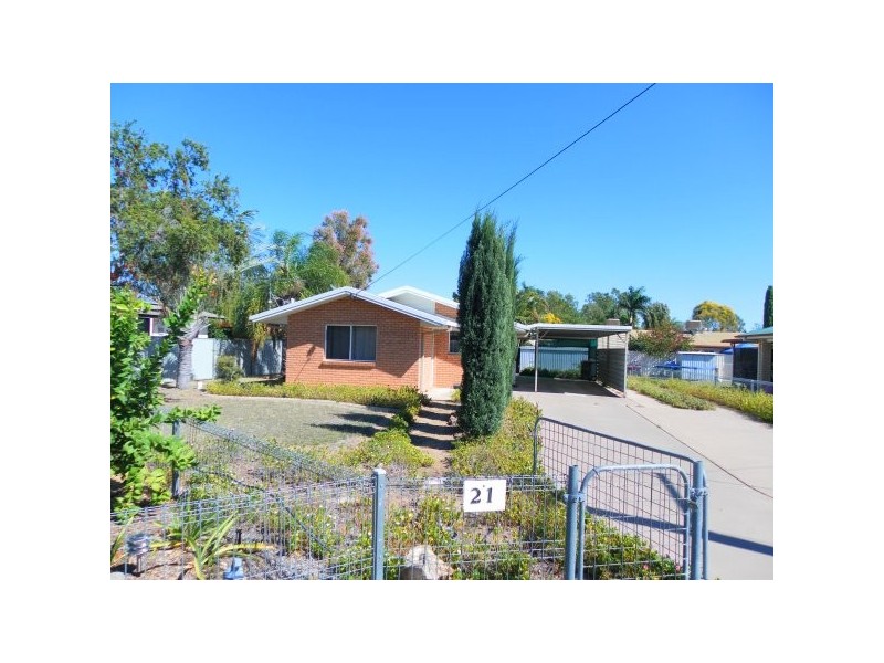 21 Eubar Place, Emerald QLD 4720