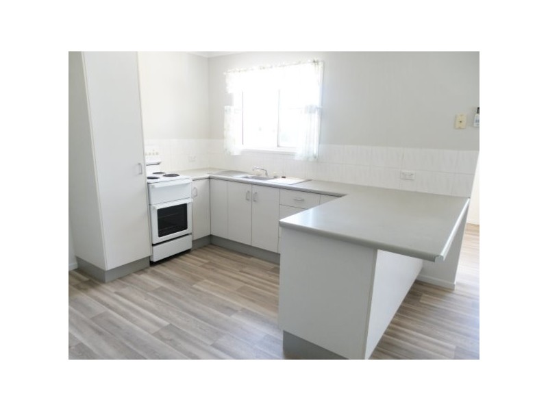 21 Eubar Place, Emerald QLD 4720