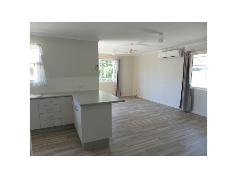 21 Eubar Place, Emerald QLD 4720