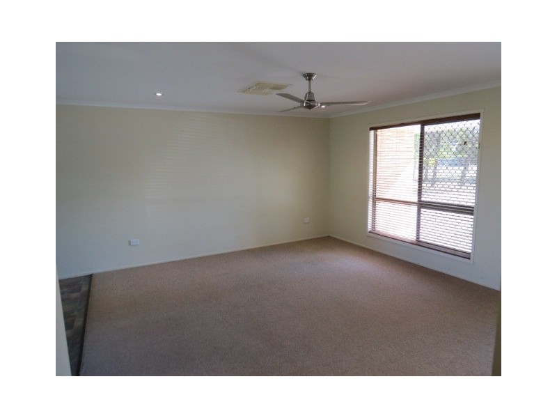3 Oxley Court, Emerald QLD 4720