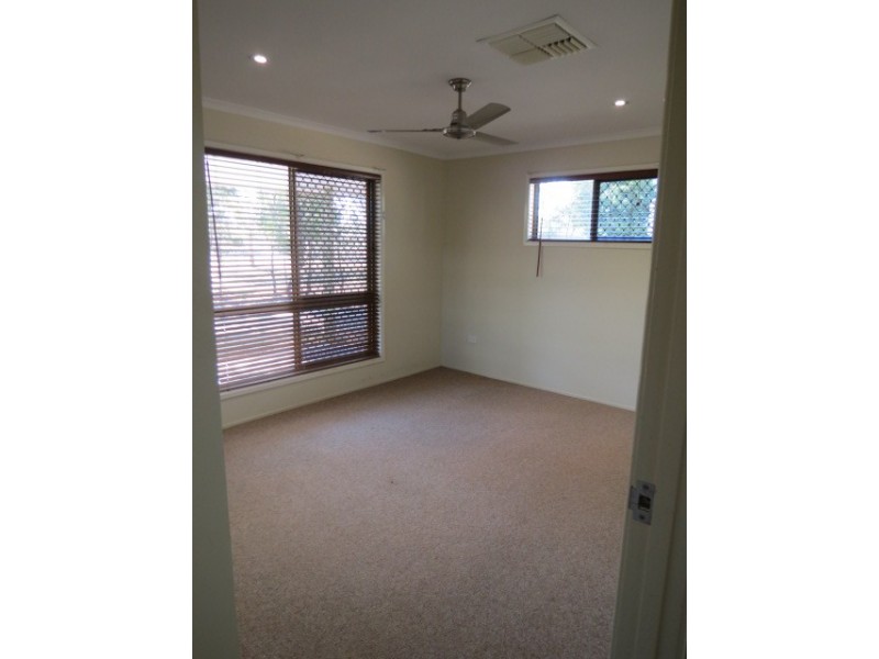 3 Oxley Court, Emerald QLD 4720