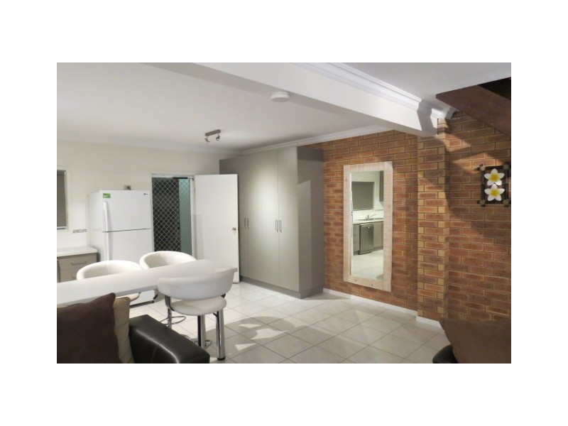 4/145 Egerton Street, Emerald QLD 4720