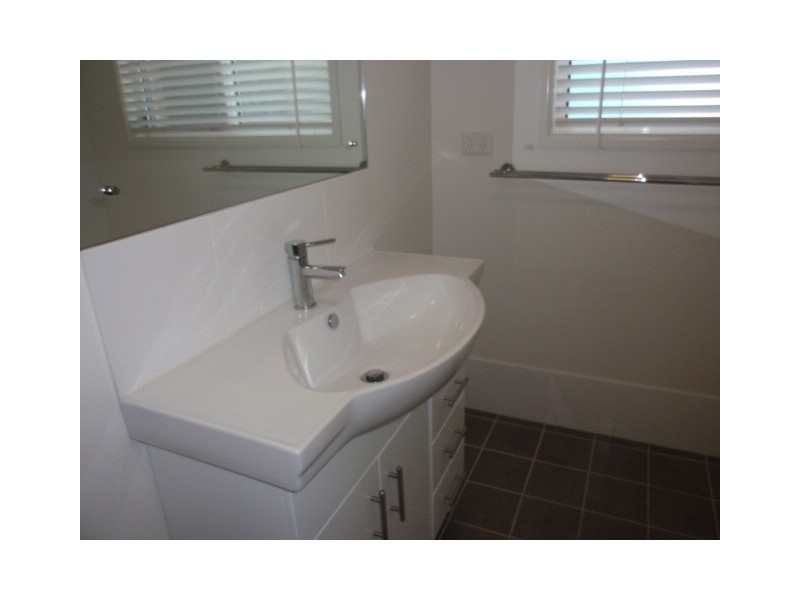 105 Roberts Street, Emerald QLD 4720