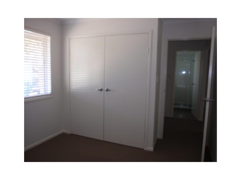 105 Roberts Street, Emerald QLD 4720