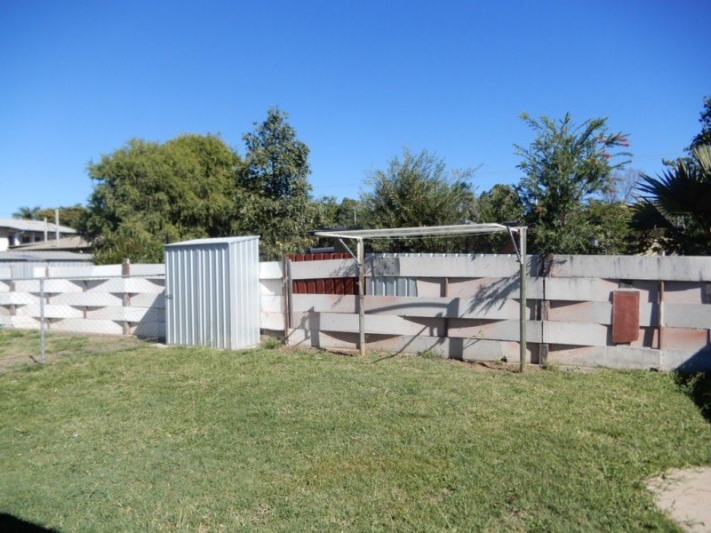 1/4 Old Airport Drive, Emerald QLD 4720