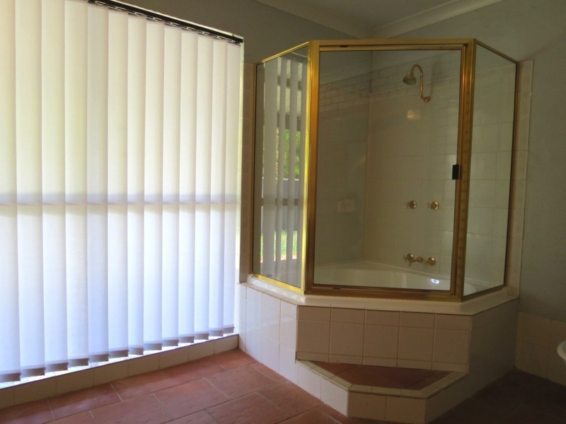 8 Roseanne Road, Emerald QLD 4720