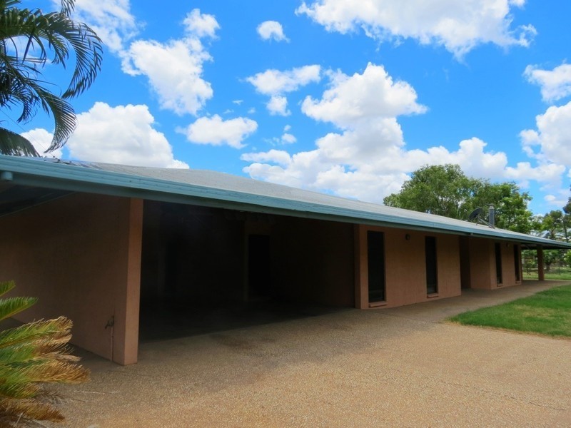 8 Roseanne Road, Emerald QLD 4720